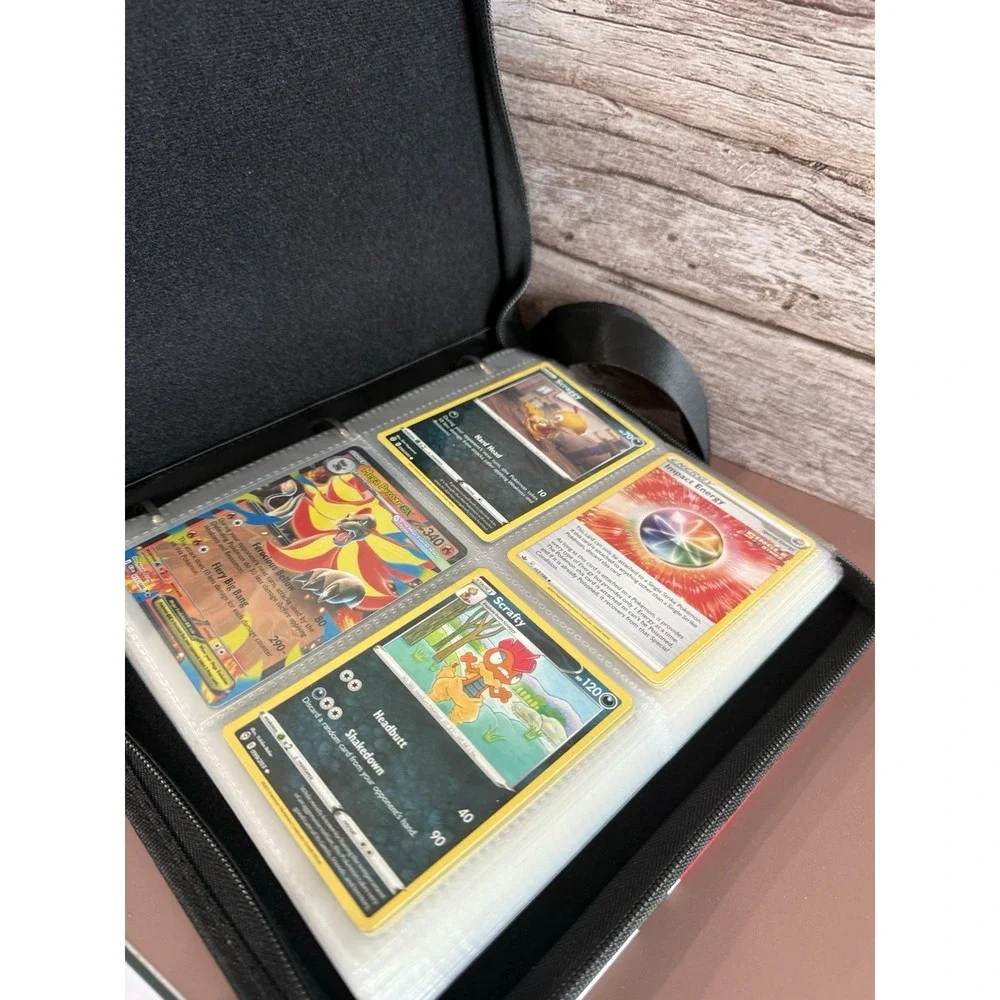 Pokémon Collection Book With 200 Pokémon Cards.